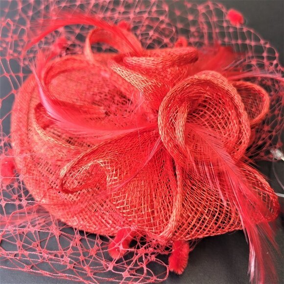 Red Fascinator with Birdcage Netting Veil and Feathers - Picture 5 of 15